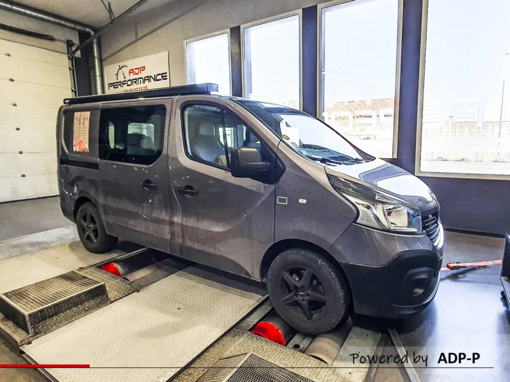 Reprogrammation moteur Stage 1 Renault Trafic 1.6 DCI Bi-Turbo 140cv - Reprogrammation moteur utilitaire - Salon de Provence