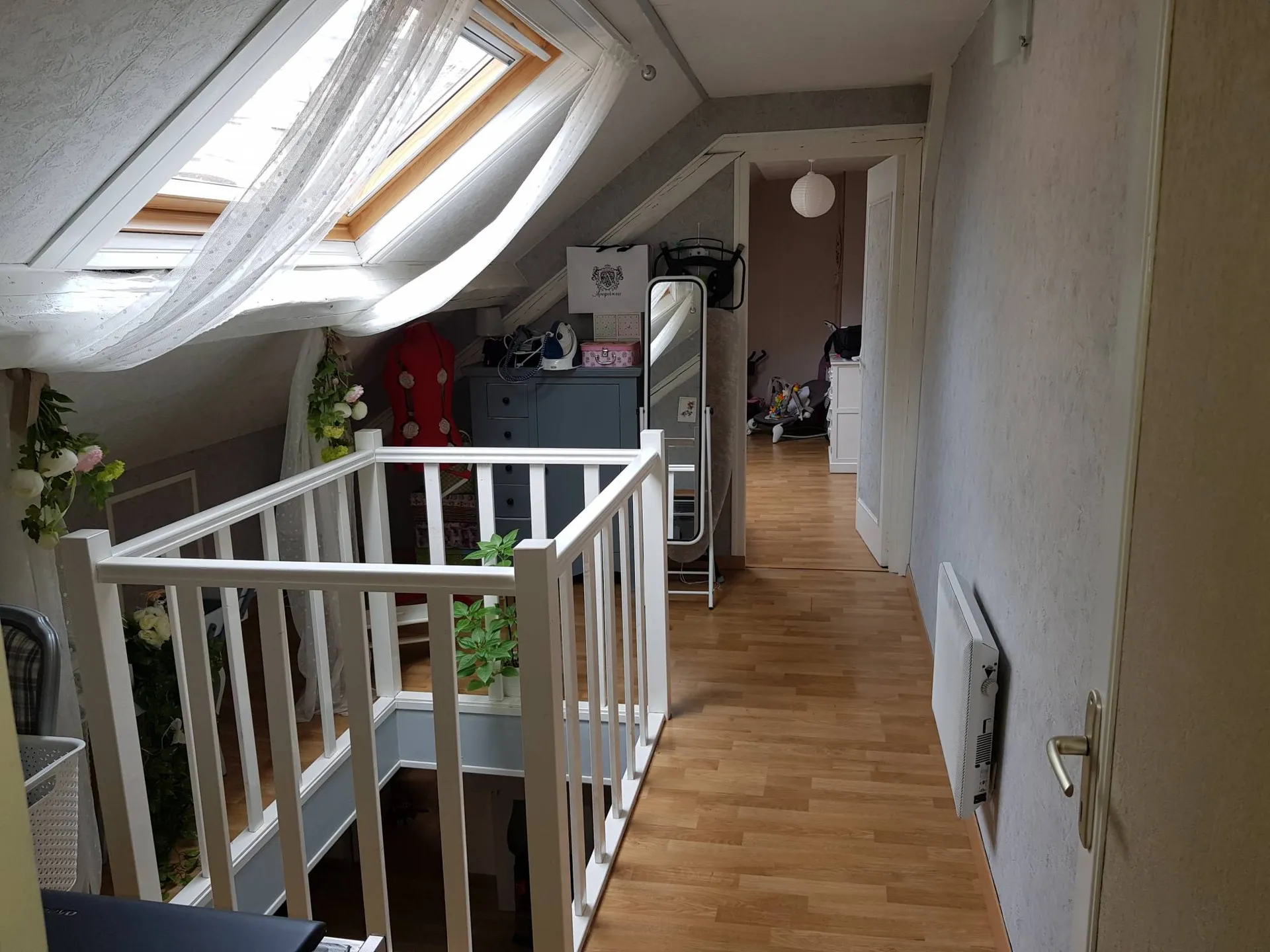 Vend maison de ville proximité port, plage, commerces à pi-eds