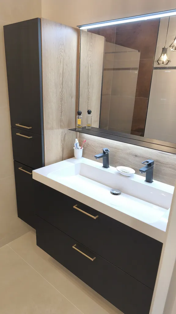 Remplacement baignoire → Douche à l’italienne à Mougins | Plombier 06 | Rénovation salle de bain
