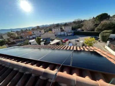 Installation de panneaux solaires photovoltaïques Longi en 425 kw à Puget ville à côté de Cuers