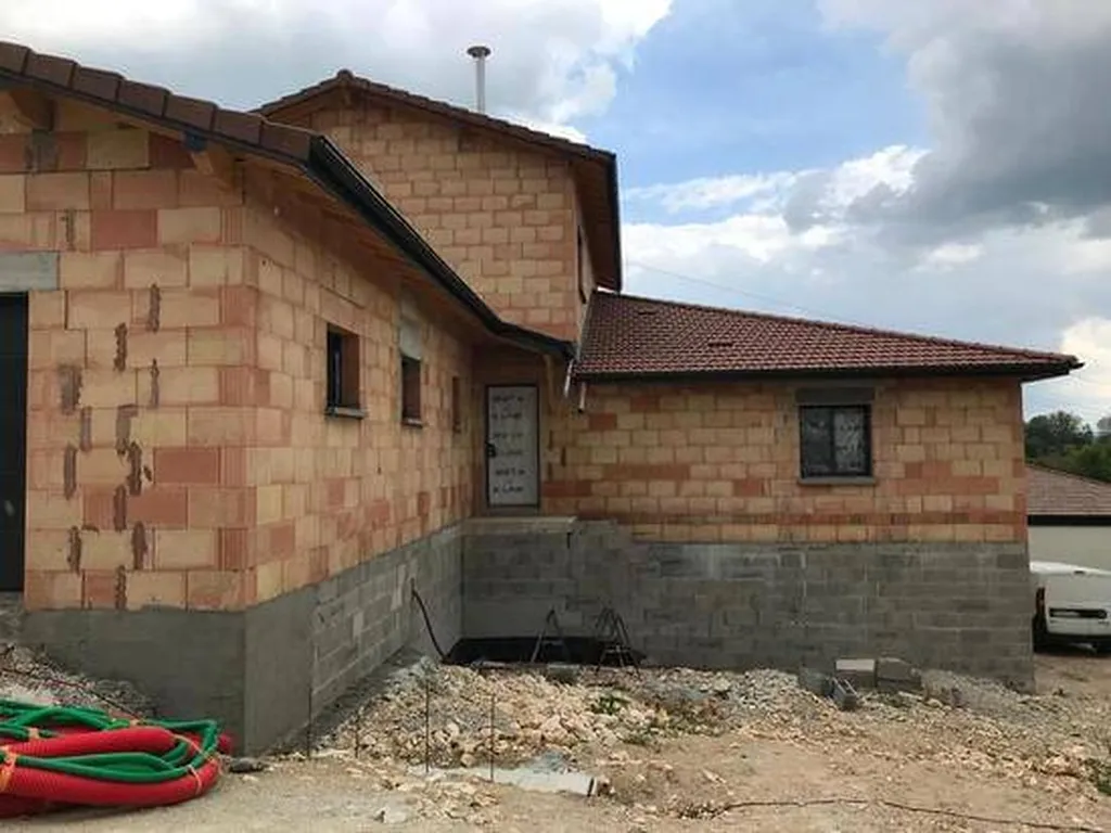 Avant rénovation façade Orakci Facade dans l'Ain