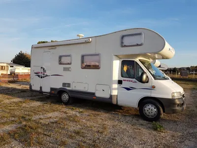 Vend camping car capucine CHALLENGER Genesis 45