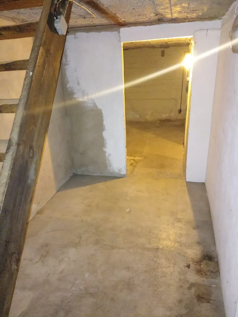 Vider un appartement complet entre deux locataires à Haguenau dans le Bas-Rhin : remise au propre rapide et enlèvement du mobilier laissé par l'ancien occupant des lieux