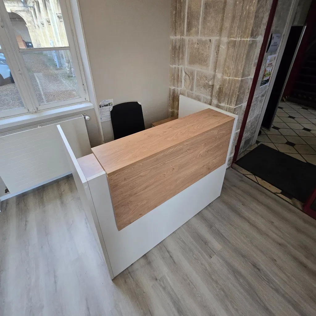 Vente et livraison de comptoir pour boutique, cabinet médical ou institut de beauté à Fécamp