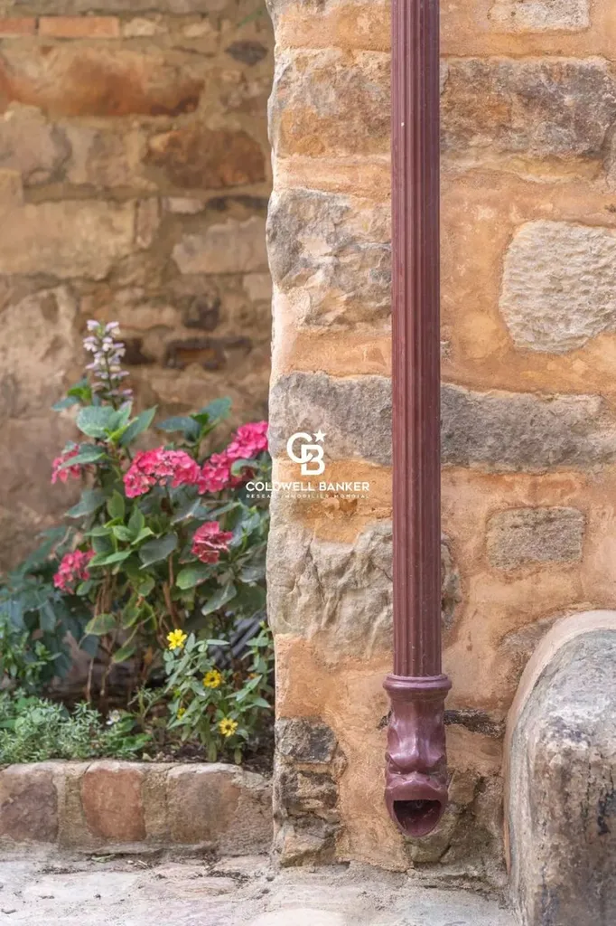 acheter une demeure ancienne dans le vieux mans, proche de la cathédrale