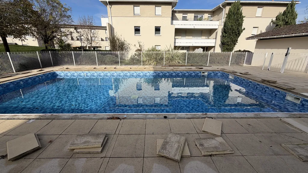Pisciniste sérieux pour le remplacement du liner de ma piscine à côté de Bordeaux? 