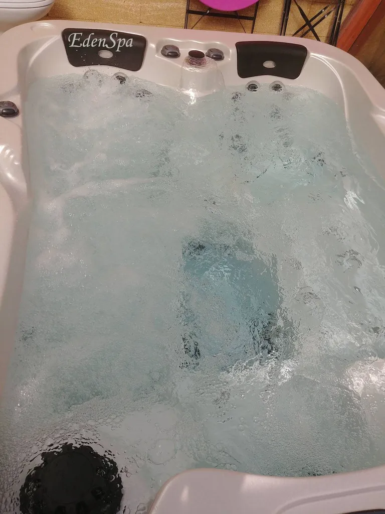 spa 3 places encastré sous véranda puy sainte répararde