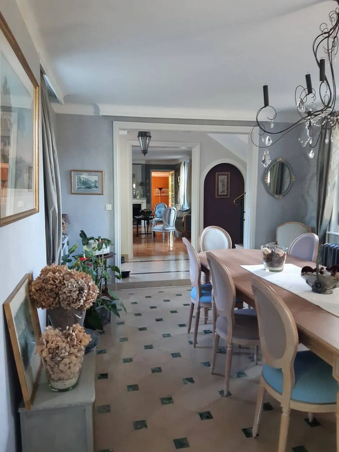 A vendre, centre ville de Lisieux, demeure de caractère de 230 m²