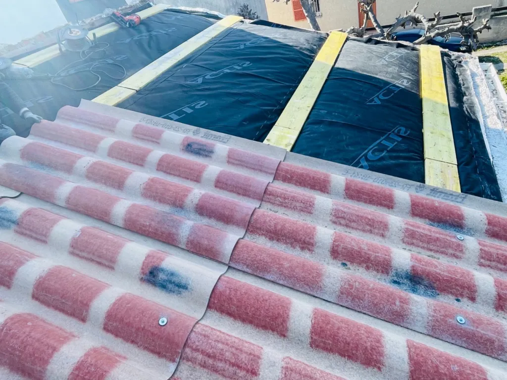 Changement d’une toiture de maison avec isolation sur Aix en Provence.