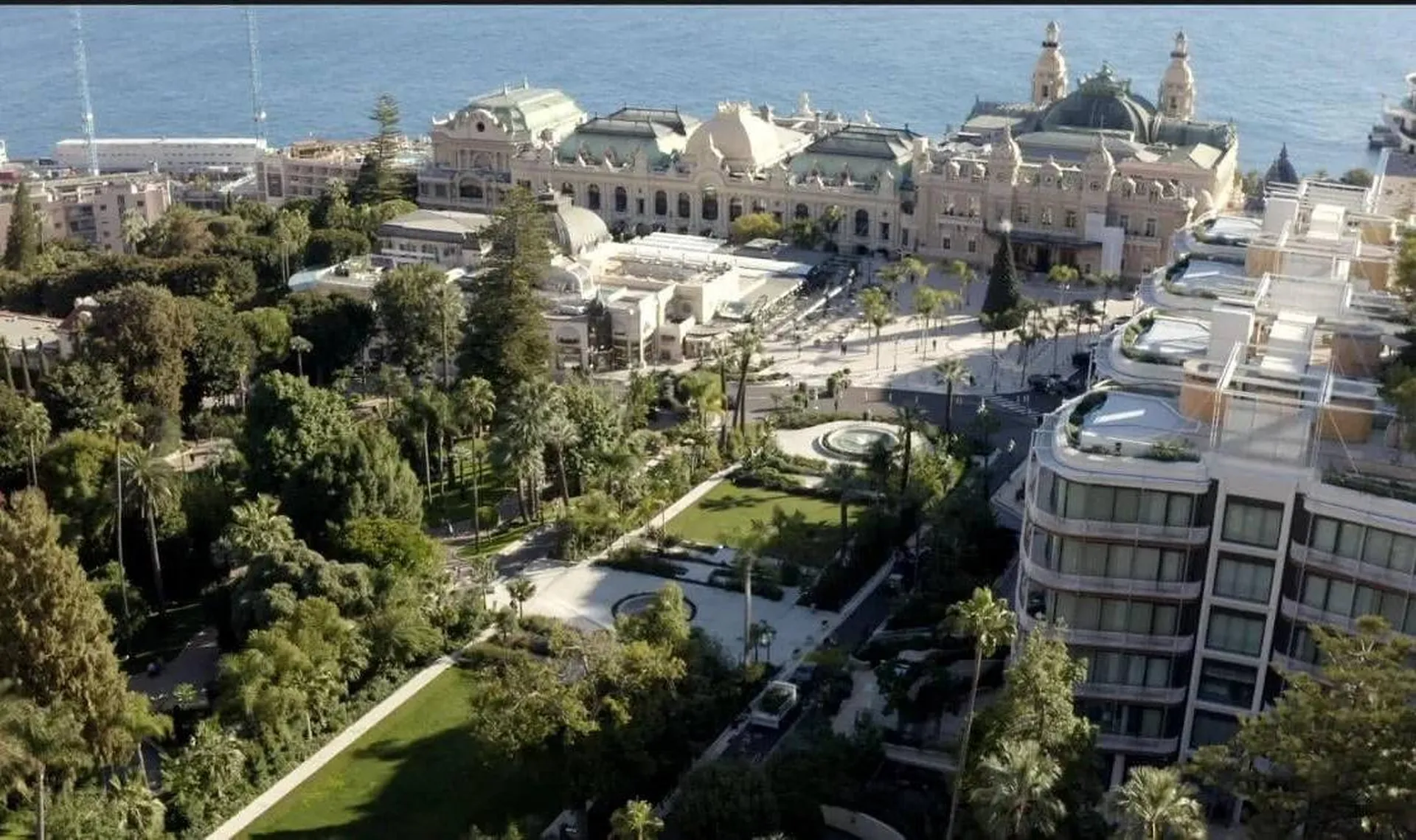Jardin des boulingrins à vue du ciel, à Monaco