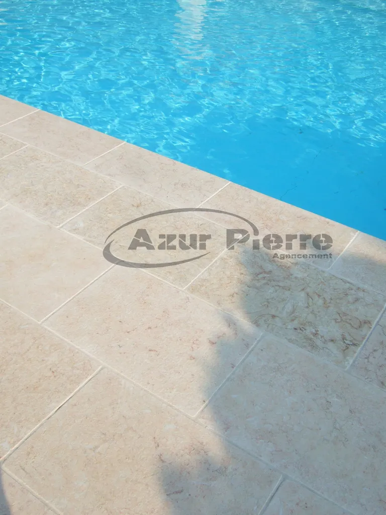 réalisation margelle beige rose