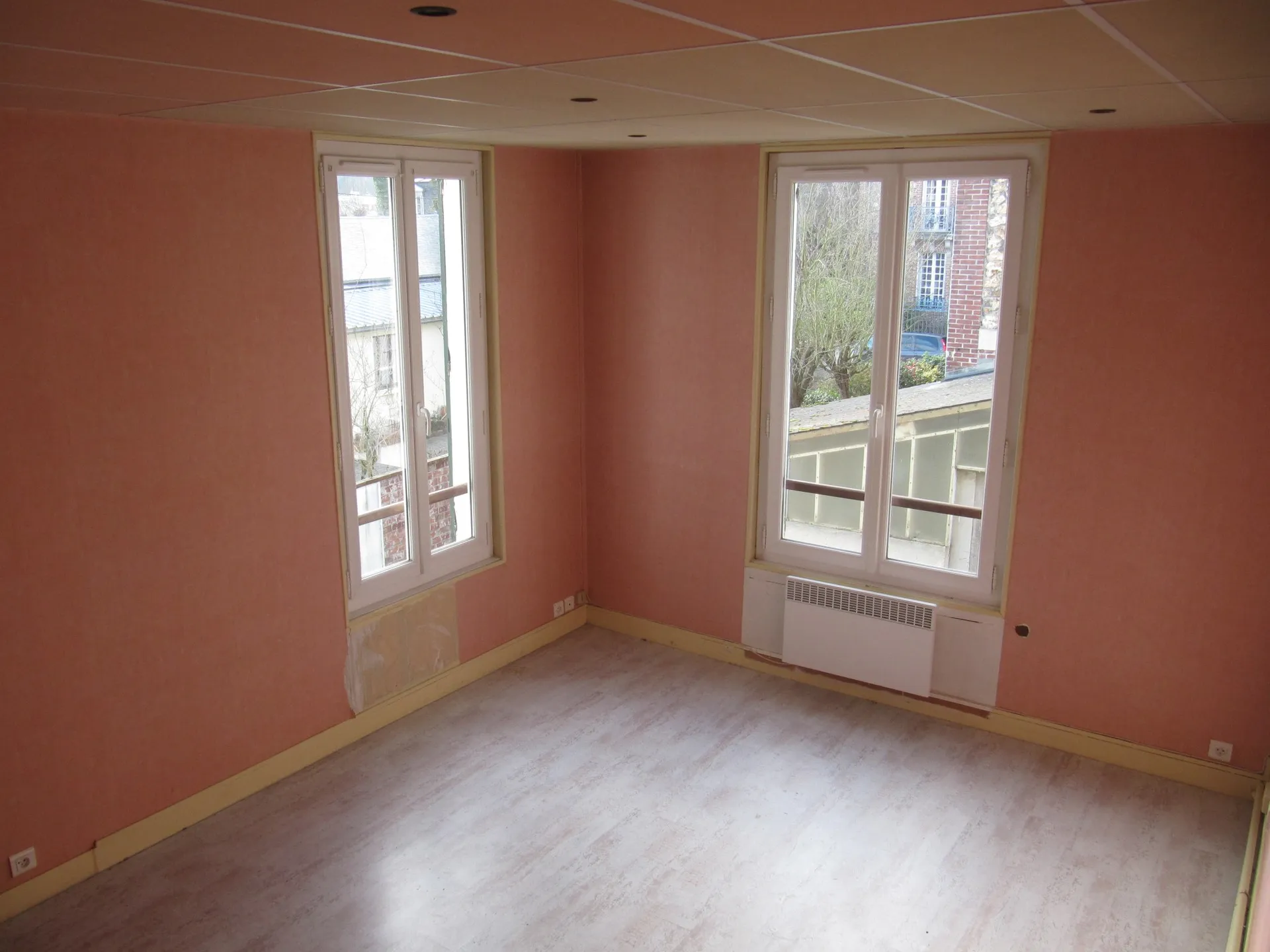 APPARTEMENT 4 pièces BERNAY Centre-ville