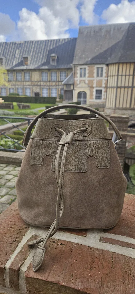 Sac Paul Marius Capucine Kaki Velours chez Evasion à Eu