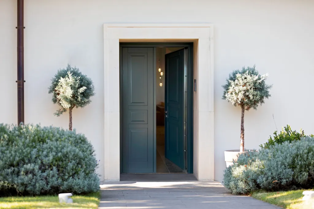 Porte vitrée Silvelox pour appartements avec moulures