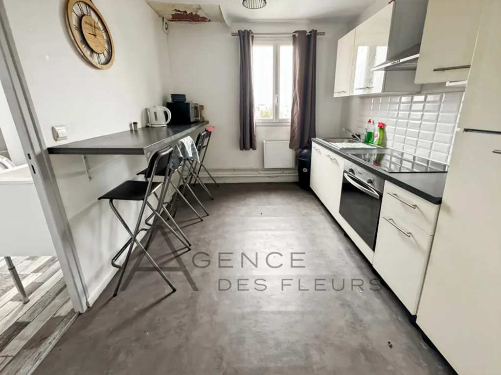 À vendre immeuble de rapport de 355m² situé à ELBEUF (76500)