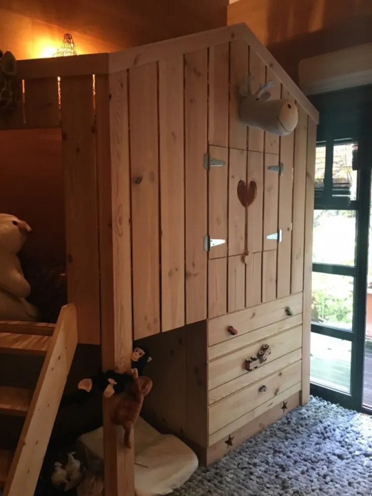 cabane pour lit enfant ou bébé sur arcachon et bordeaux en bois