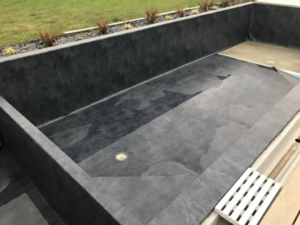 Constructeur de piscine traditionnelle avec pose de liner en 3D sur Cestas et ses environ