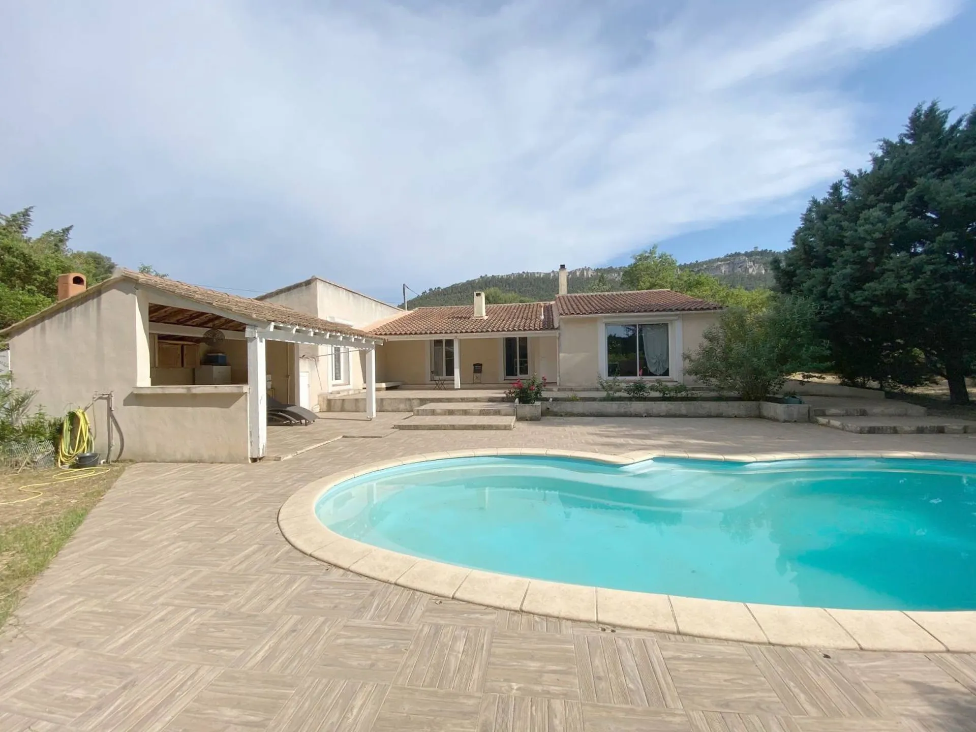 a vendre roquefort la bedoule