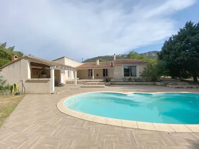 a vendre roquefort la bedoule