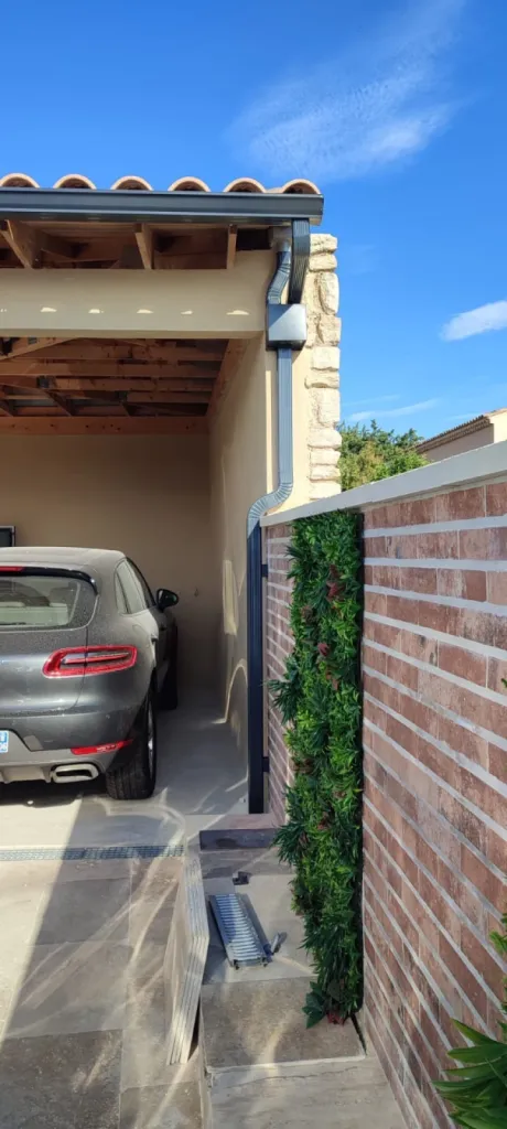 Gouttières aluminium G325 couleur anthracite  Gouttières aluminium G325 couleur anthracite