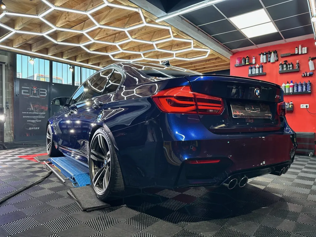 Detailing auto lyon traitement céramique carrosserie BMW M3