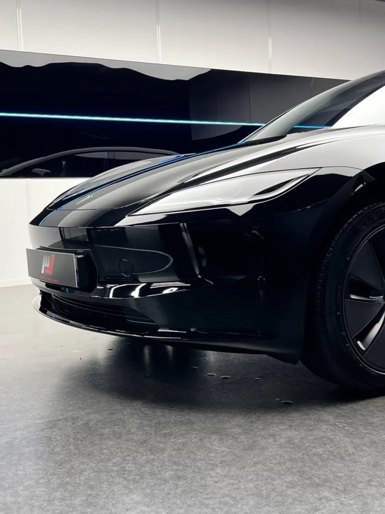 TESLA MODEL 3 HIGHLAND NOIR UNI - PROTECTION CARROSSERIE - DOUAI 59