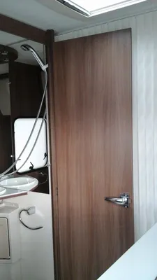 SALLE DE BAIN TOILETTE dans la sterckeman 480cp a salon de provence 13300