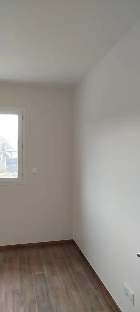 Peinture maison neuve en couleur, papier peint et décoration autour de ROUEN 