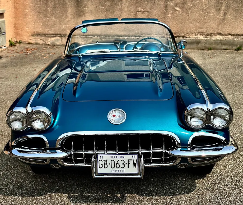 protection carrosserie traitement céramique Gyeon infinite Lyon Chevrolet corvette C1 1959