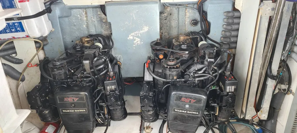 Vedette Gobbi 27 sport 2 moteurs In-bord à Bandol