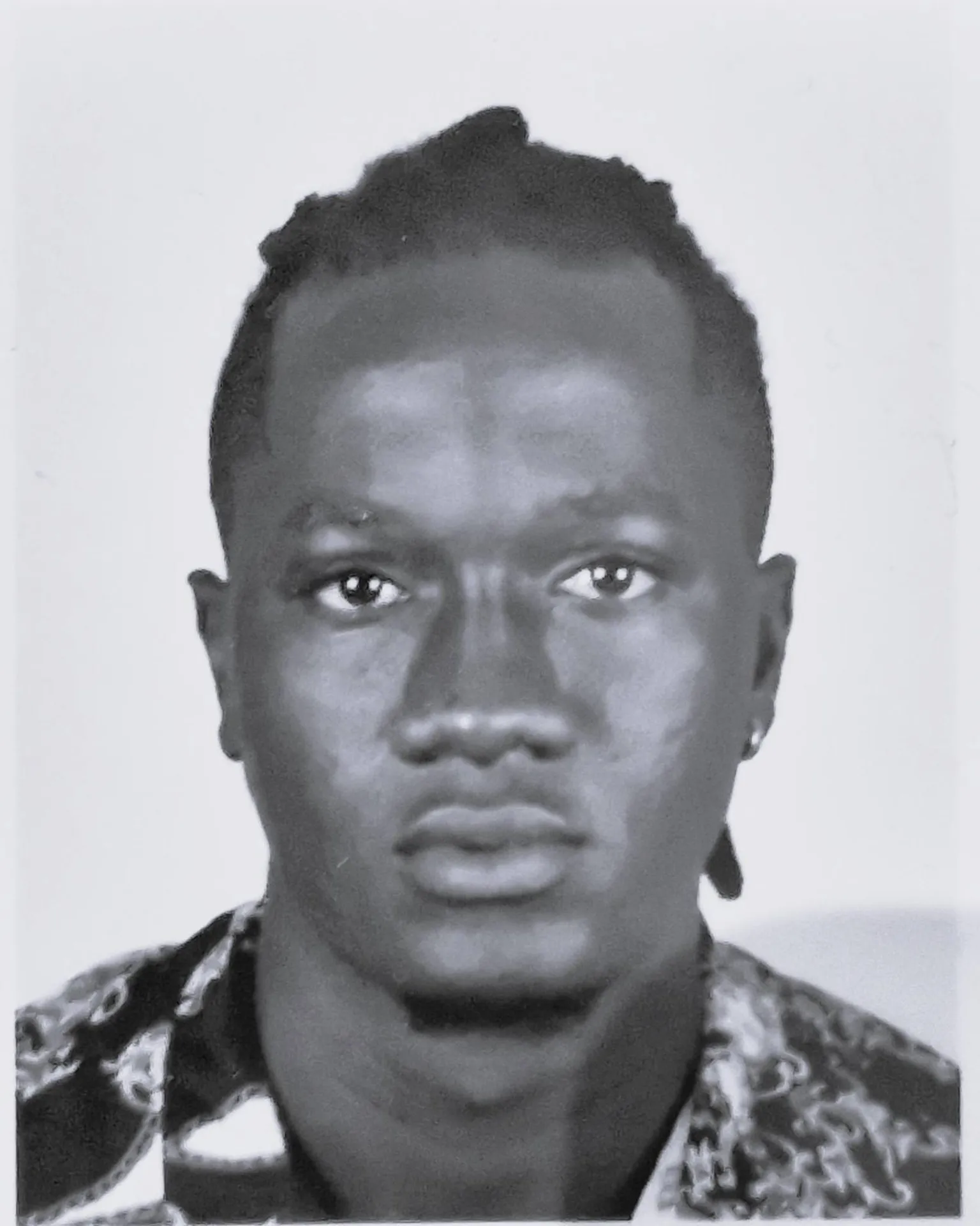 Aucune façade ne lui échappe : Moussa