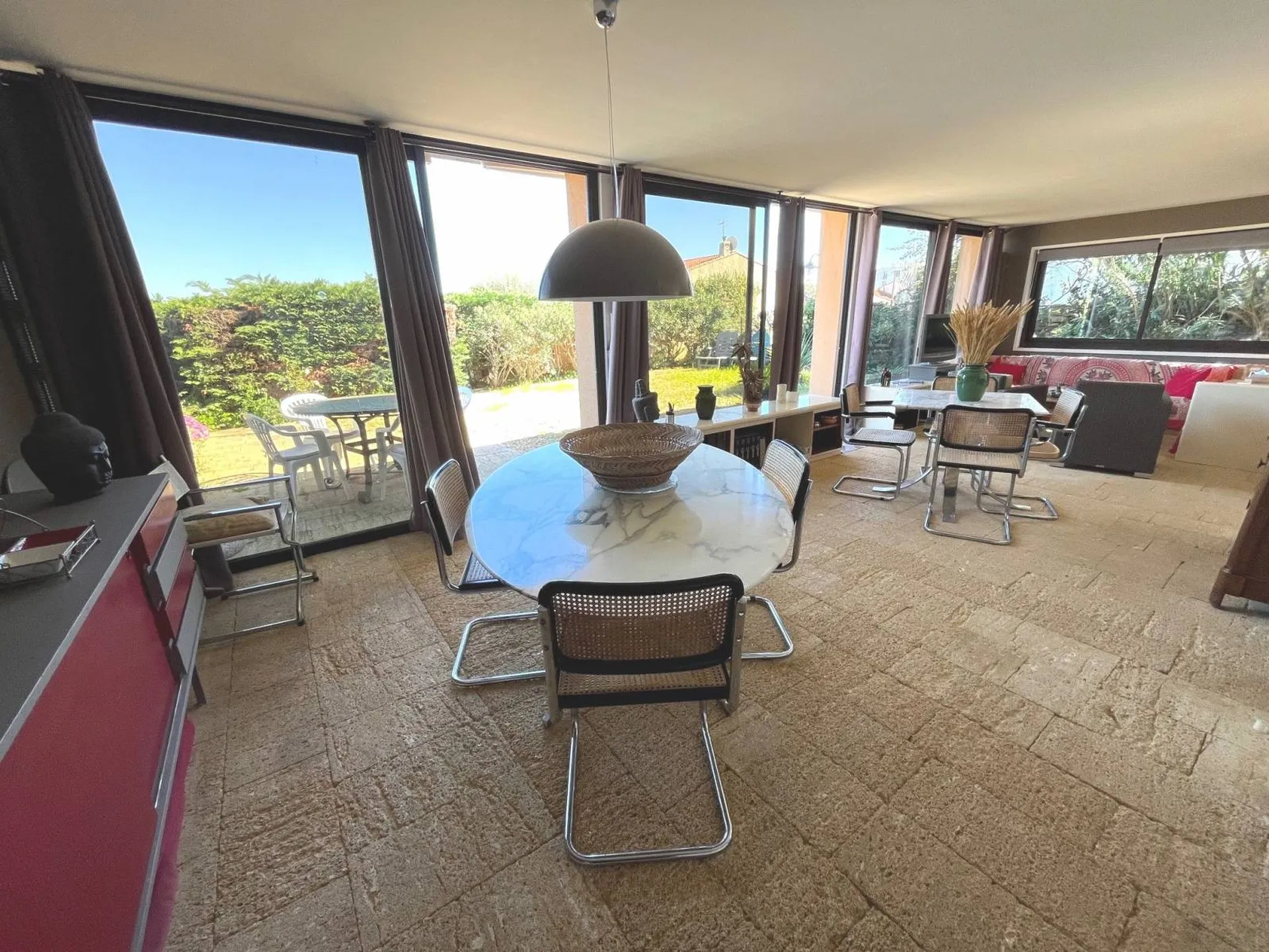 A vendre la Ciotat maison proche tous commerces et piscine