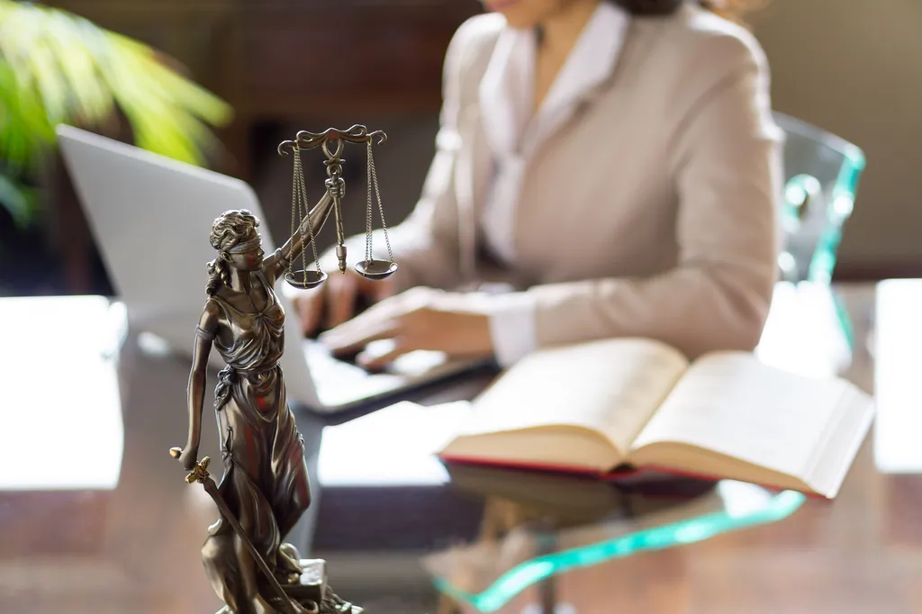 Avocate droit de visite et d’hébergement à Antibes pour organiser la garde de l’enfant et préserver les liens familiaux