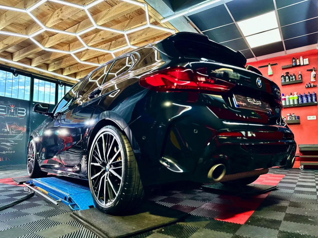 centre de DETAILING traitement céramique contre les micros rayures BMW 135 vaugneray 