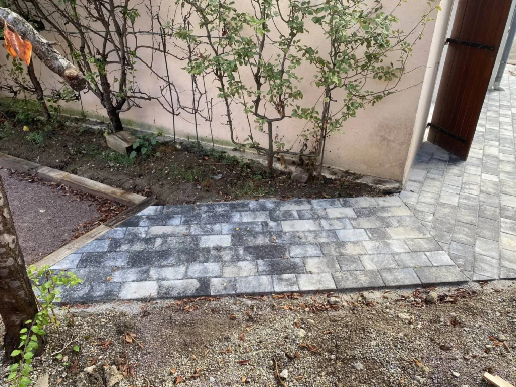 Chemin en pavé d'une maison à Strasbourg CLK 