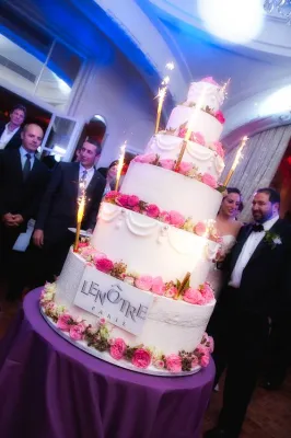 Get married in a Luxury and Elegant Pavilion with Famous French Catering In Bois de Boulogne, Paris