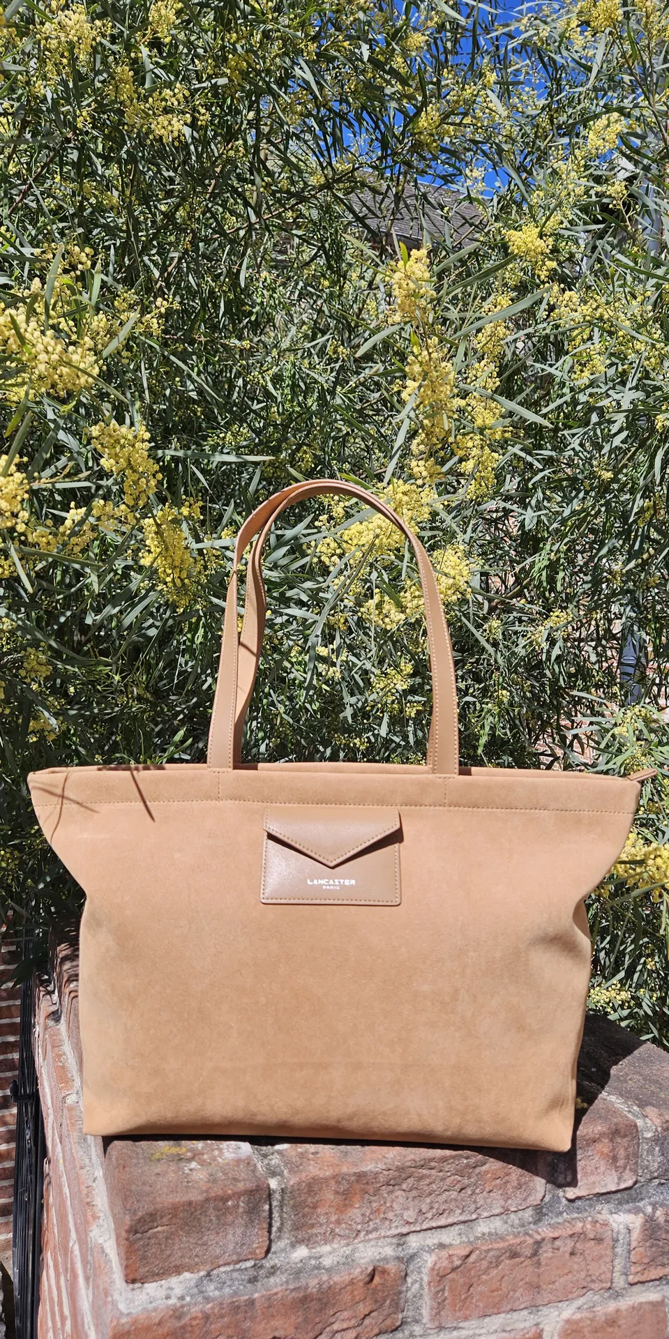 Sac cabas Lancaster couleur moka chez Evasion à Eu