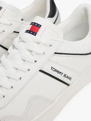 Baskets basses en daim multitextures Tommy Jeans chez Urban Chic à Dieppe