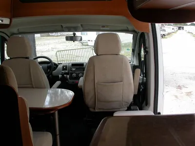 VEND FOURGON RAPIDO VAN 53