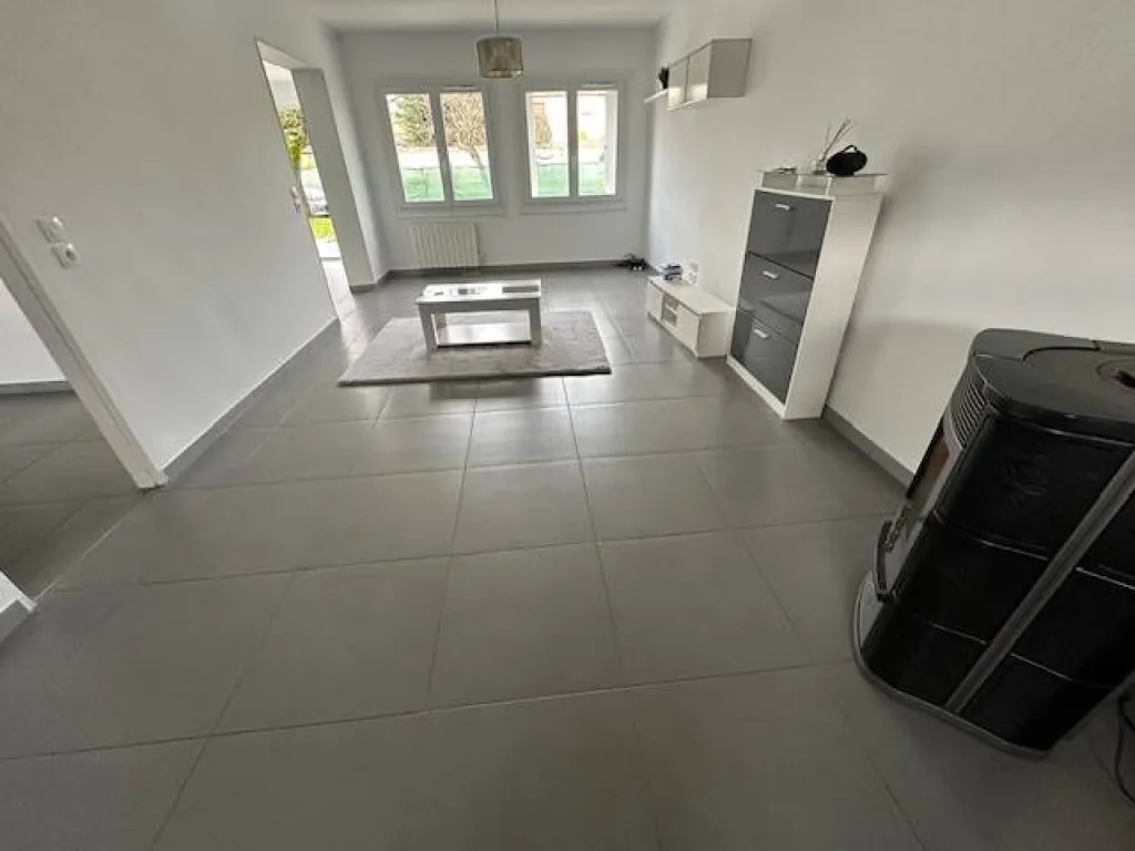 A acheter maison rénovée de 98 m² sur un terrain de 495 m² commune de CAUDEBEC LES ELBEUF