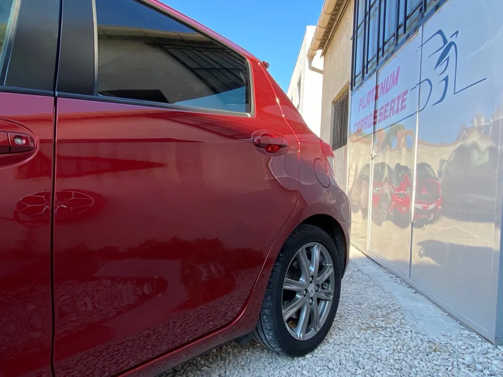 Réparation suite à un accrochage avec remplacement de l’aile arrière de cette Toyota Yaris