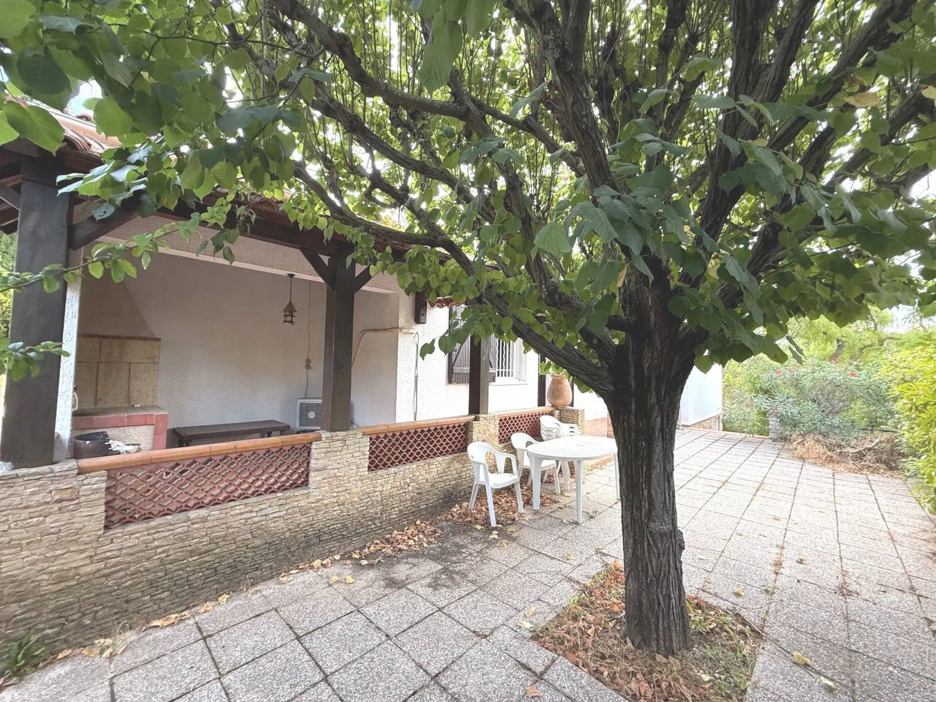 Cuisine d'été au calme Carnoux en Provence