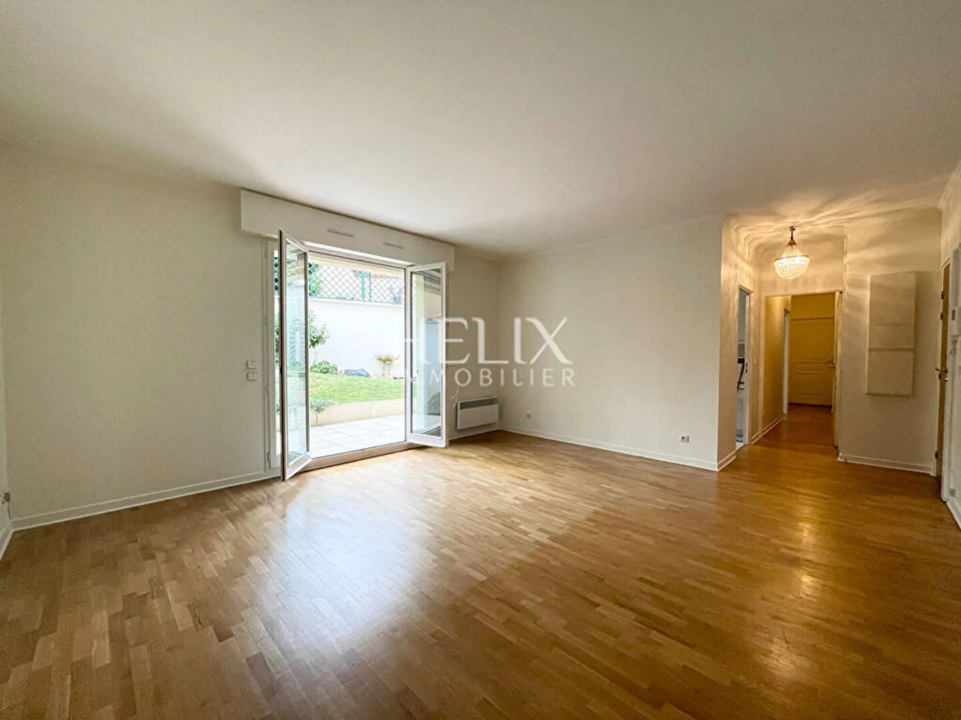 Appartement Le Vésinet-centre 3 pièces 67 m2 avec jardin privatif