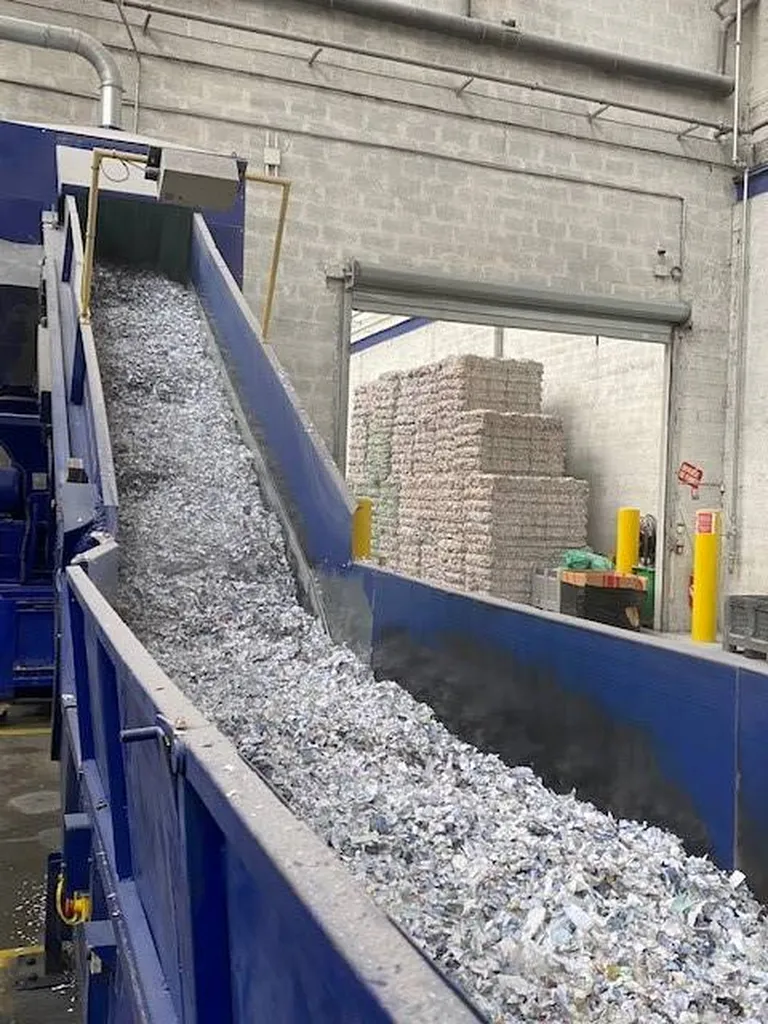 Spécialiste en Collecte et Destruction de Déchets de Bureau en Nouvelle-Aquitaine et Occitanie