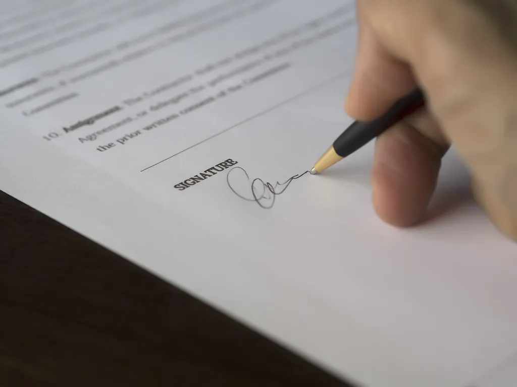 Après un accident corporel de la circulation, le versement d’une provision ne dispense pas l’assureur de présenter dans les délais une véritable offre d’indemnisation.