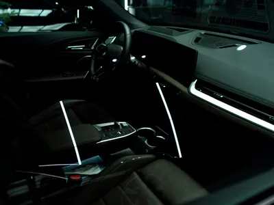 Préparation esthétique BMW iX1 chez Gloss Obsession à Vannes