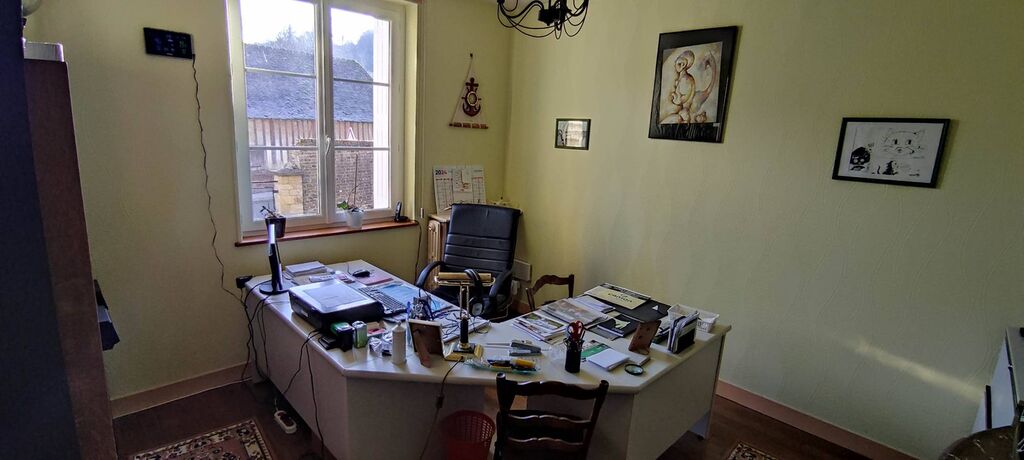 Visite, belle propriété dans le centre-ville de VIMOUTIERS (61120)