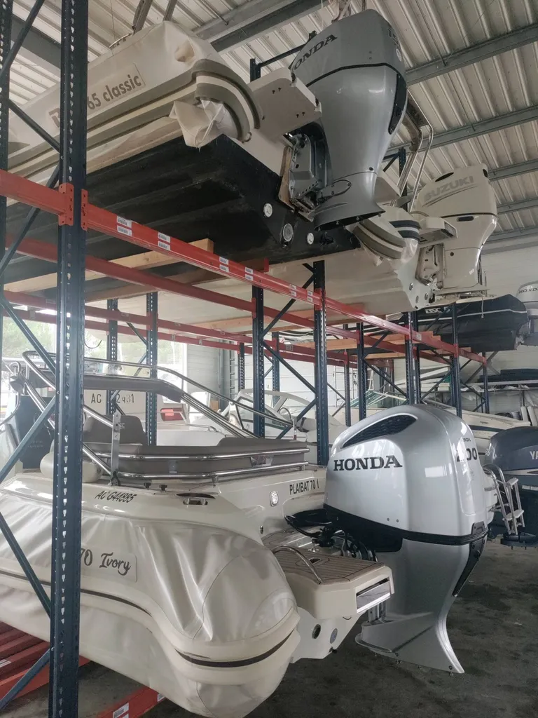 Stockage couvert pour bateaux sur Lège Cap Ferret