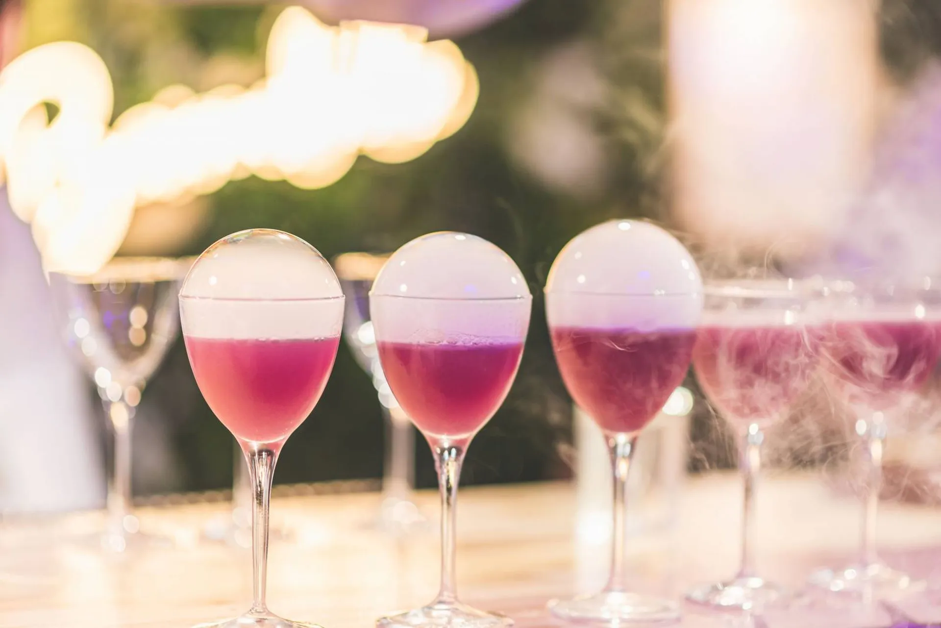 Service de cocktails haut de gamme pour le salon solutrans de Eurexpo à lyon du 21 au 25 novembre 2023