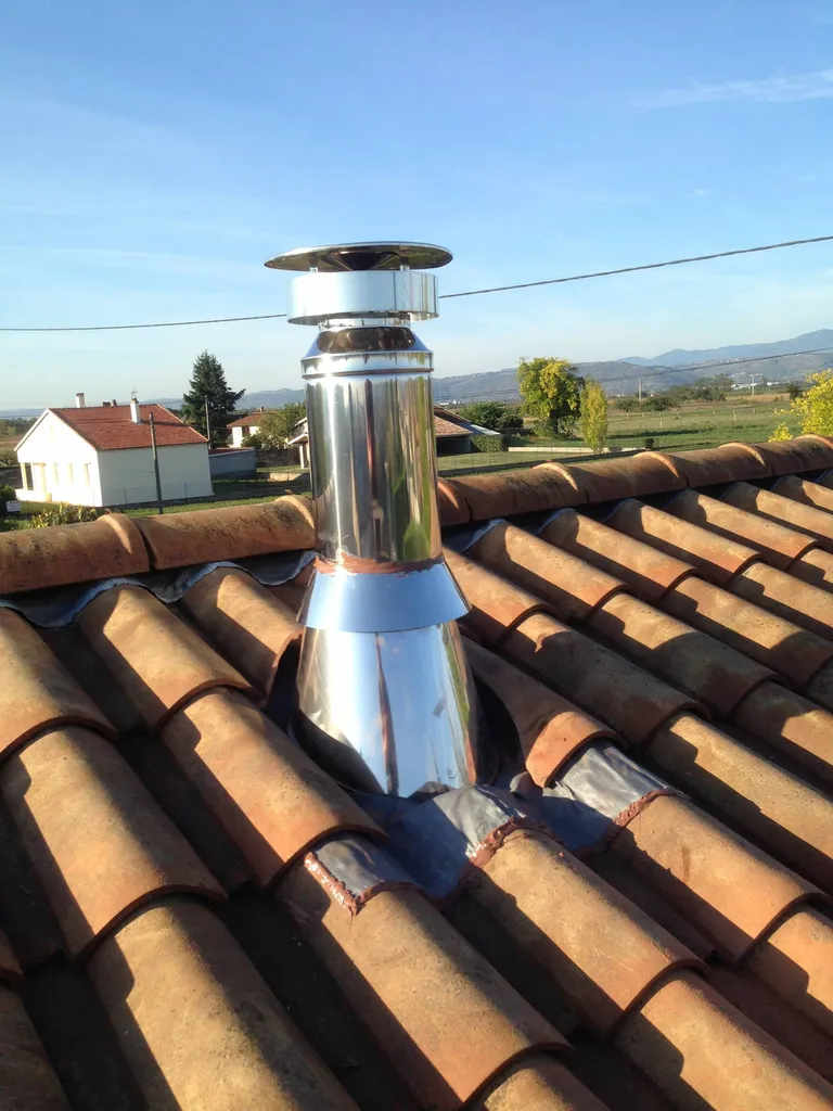 Conduit poele a bois sur la commune de Coinaud